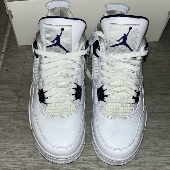 Jordan Shoes - Like new Air Jordan 4 retro white/court purple